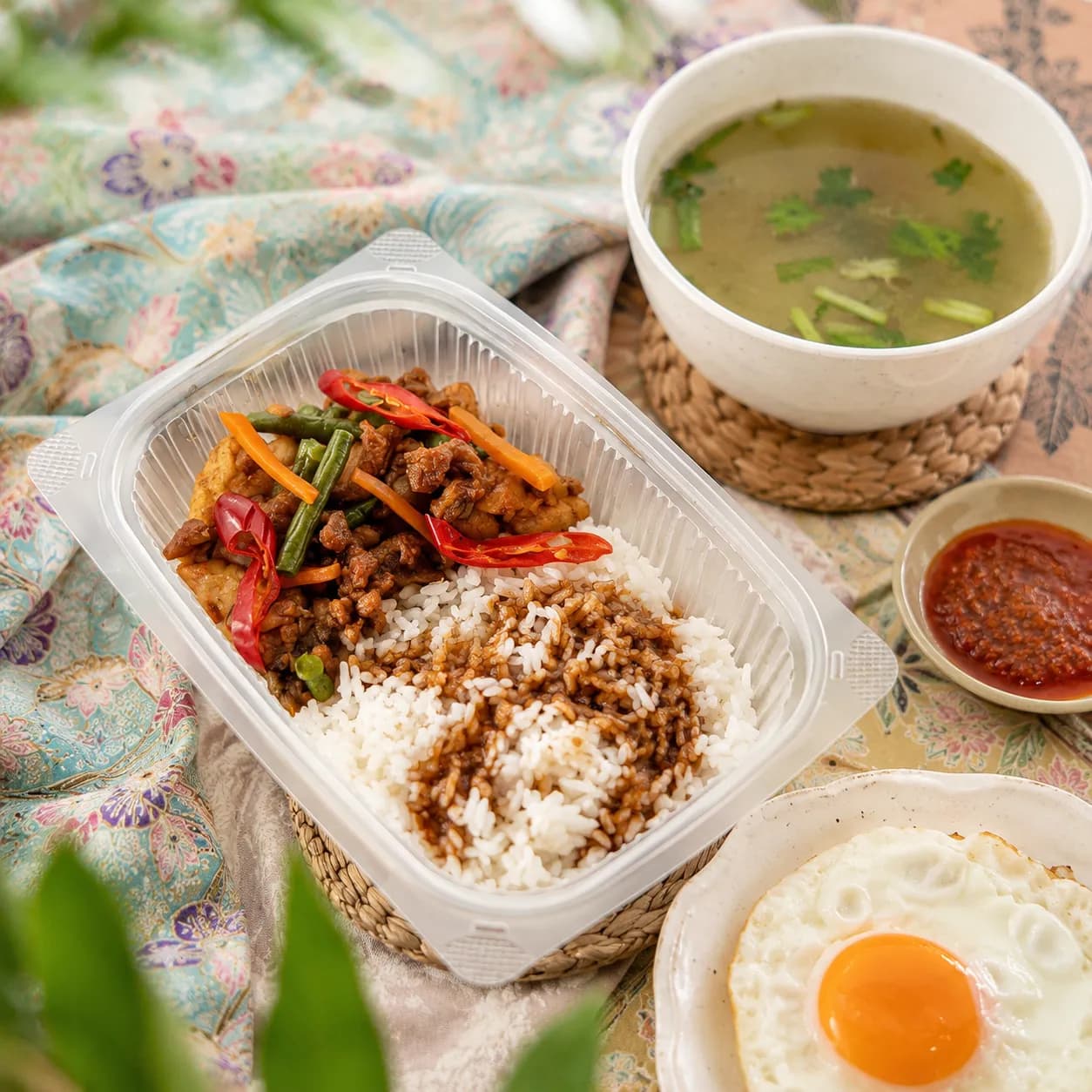 Set Nasi Ayam Goreng Kunyit